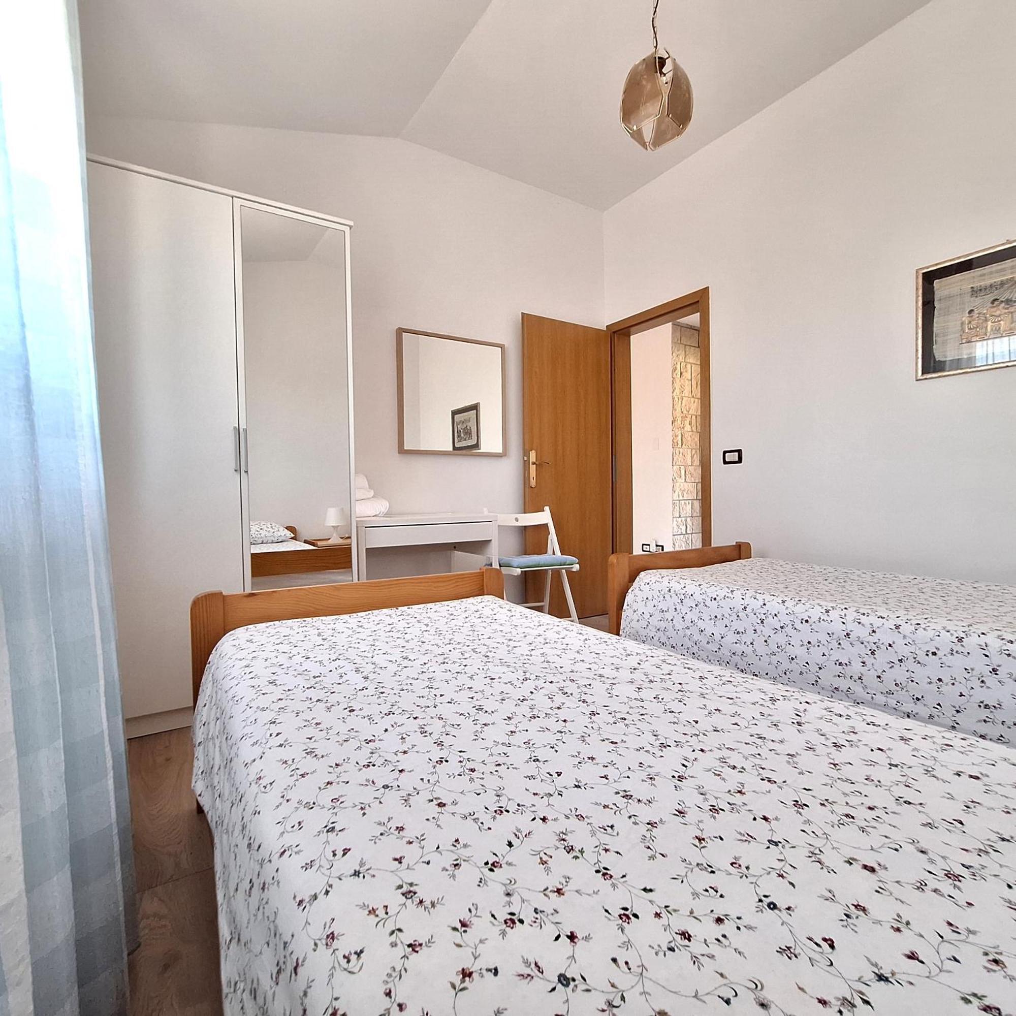 Apartment Mita Грожнян Экстерьер фото